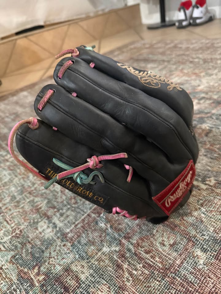 Rawlings 12.75 Heart of The Hide HOH glove RHT